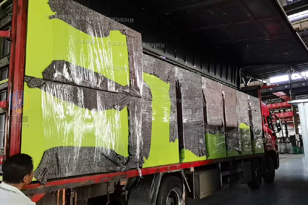 一大批（pī）經典現（xiàn）代風格實用型大容量可回收箱
