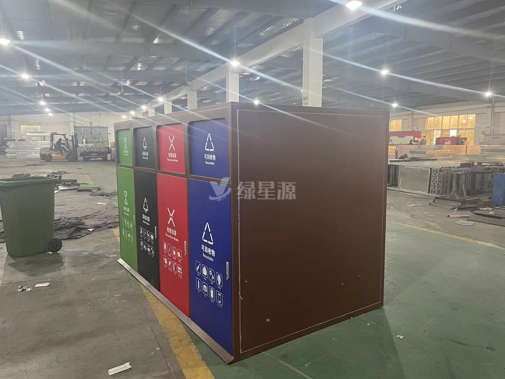 山東感應開門垃圾箱（xiāng）房案例配圖二